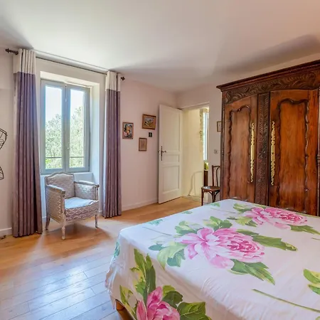 Maison D'hote - La Colline Konukevi Solérieux